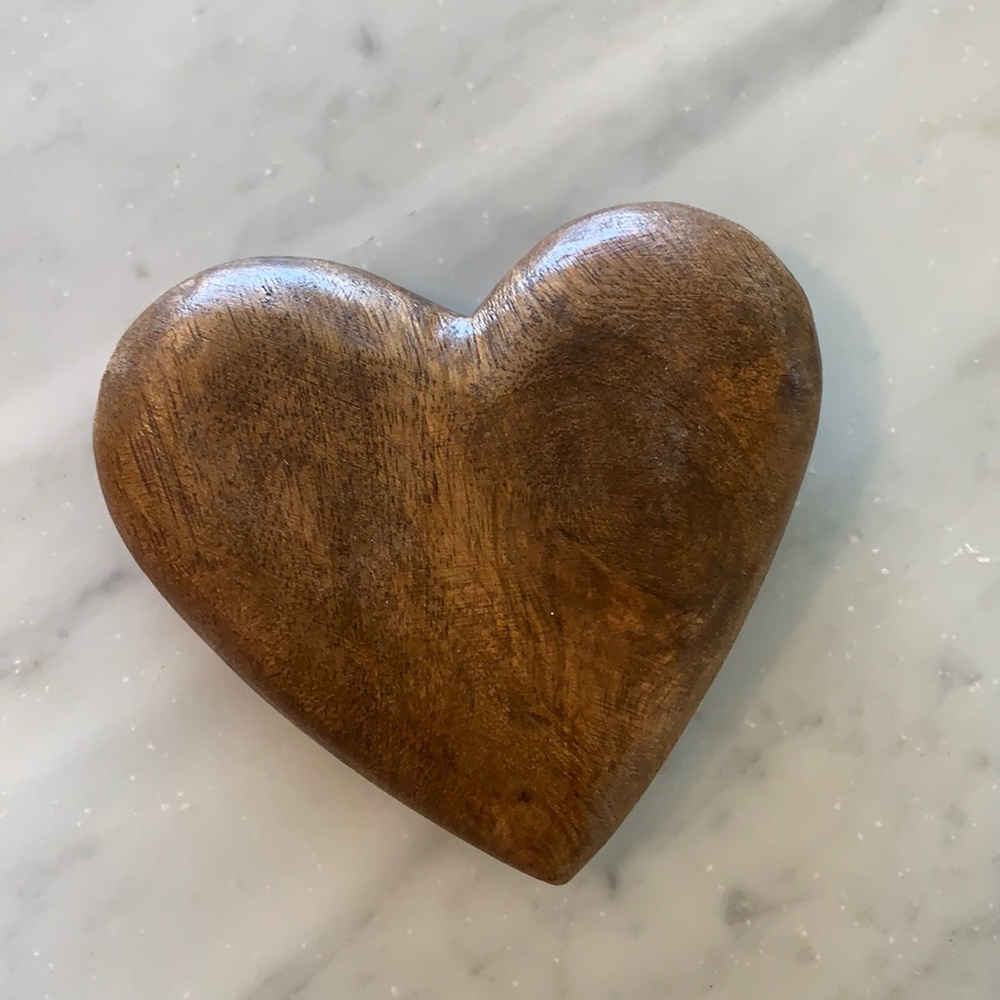 Wood heart paper weight
